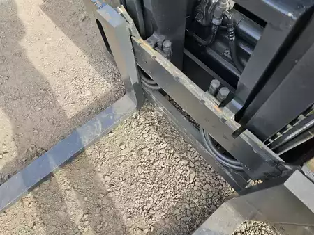 Wózki widłowe diesel 2018  Linde H25D-02/600 (6)