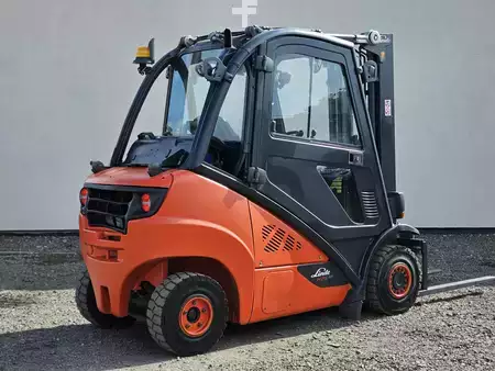 Wózki gazowe 2014  Linde H25T-02 Triplex (11)