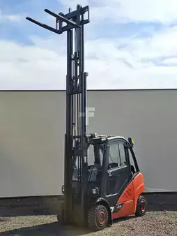 Wózki gazowe 2014  Linde H25T-02 Triplex (5)