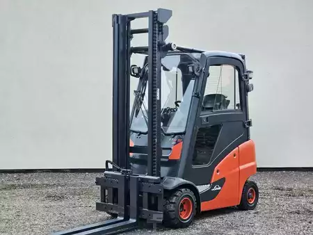Dieselový VZV 2018  Linde H18D-01 nur 5988h (2)