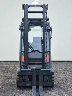 Dieselový VZV 2018  Linde H18D-01 nur 5988h (4)