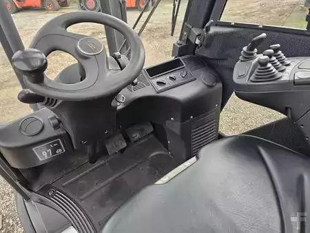 Dieselový VZV 2018  Linde H18D-01 nur 5988h (8)