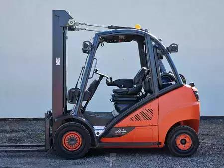 Wózki gazowe 2018  Linde H25T-02/600 Triplex (3)