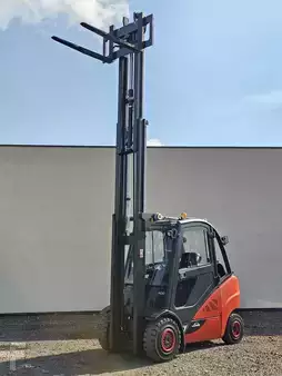 Wózki gazowe 2016  Linde H30T-02 Triplex (5)