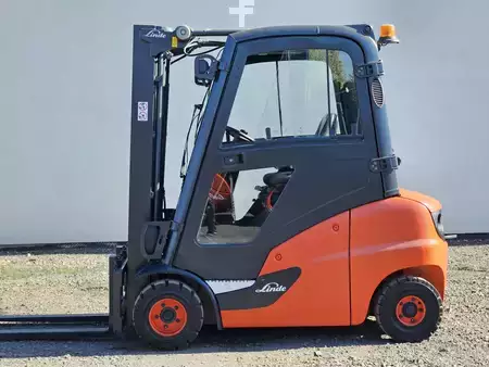 Wózki widłowe diesel 2017  Linde H20D-01 Triplex (3)