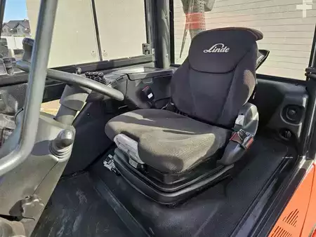 Wózki widłowe diesel 2017  Linde H30D-02 (8)