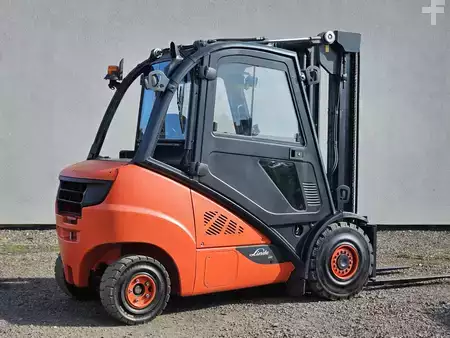 Wózki widłowe diesel 2017  Linde H30D-02 (9)