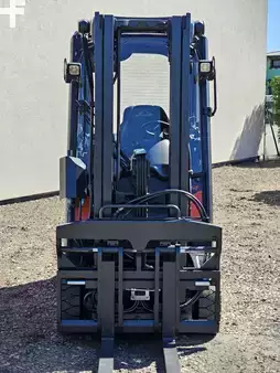 Carretilla elevadora GLP 2020  Linde H14T-01 Triplex (4)