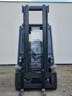 Wózki gazowe 2020  Linde H40T-02 (4)