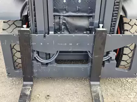Wózki gazowe 2020  Linde H40T-02 (5)