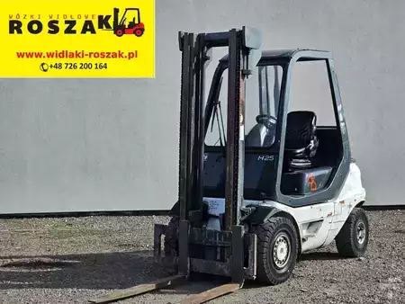 Wózki widłowe diesel 2000  Linde H25D-03 (1)