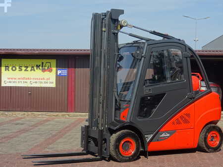 Chariot élévateur gaz 2018  Linde H25T-02 (1)