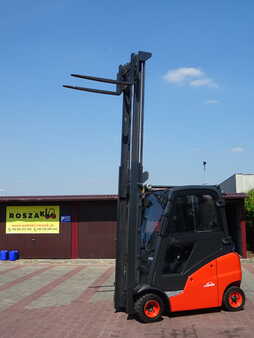 Propane Forklifts 2012  Linde H18T-01 (3) 