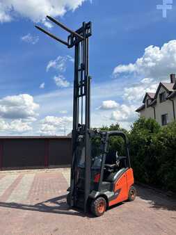 LPG Forklifts 2018  Linde H16T-01 (4)
