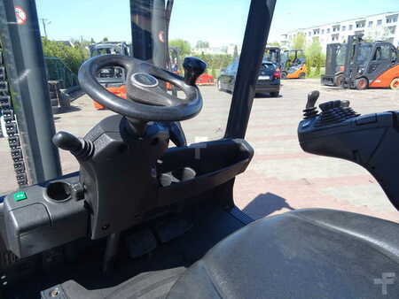 Carrello elevatore diesel 2015  Linde H20D-02/600 (4)