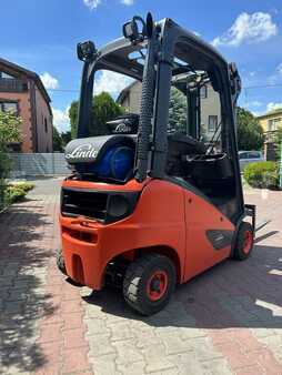 Carrello elevatore a gas 2018  Linde H16T-01 (9)