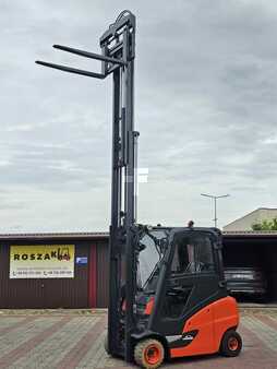 Gázüzemű targoncák 2018  Linde H20T-01 Triplex (4)