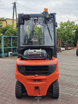 Gázüzemű targoncák 2018  Linde H20T-01 Triplex (8)