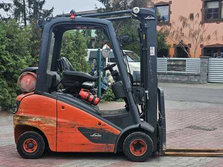 LPG VZV 2019  Linde H20T-01 nur 3240h (9)