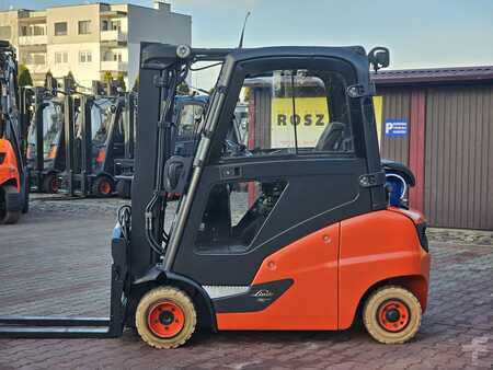 LPG Forklifts 2019  Linde H20T-01 Triplex (2)