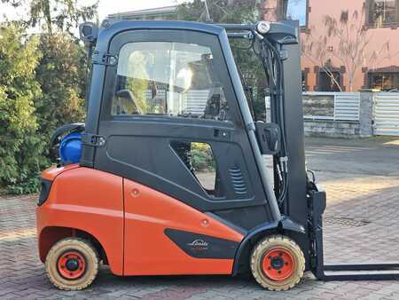 LPG Forklifts 2019  Linde H20T-01 Triplex (8)