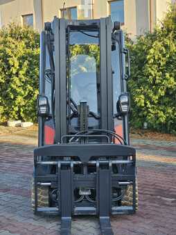 LPG Forklifts 2019  Linde H20T-01 Triplex (11)