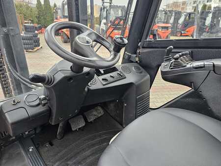 Empilhador diesel 2014  Linde H25D-02 (5)