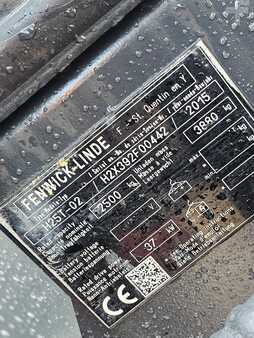 Gas truck 2015  Linde H25T-02 (11)