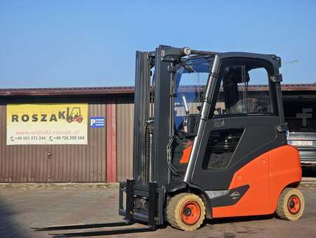 Propane Forklifts 2019  Linde H20T-01 Triplex (1)