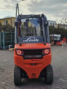 Linde H30T-02 Triplex