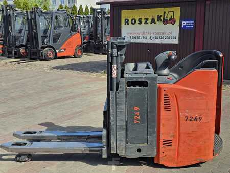 Wózek wysokiego podnoszenia 2016  Linde D12SP (2)