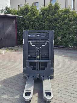 Wózek wysokiego podnoszenia 2016  Linde D12SP (6)