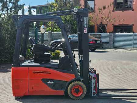 Elektryczne 3-kołowe 2021  Linde E16-02 nur 2359h Triplex (9)