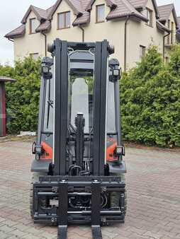 Wózki gazowe 2019  Linde H20T-02/600 Triplex (7)
