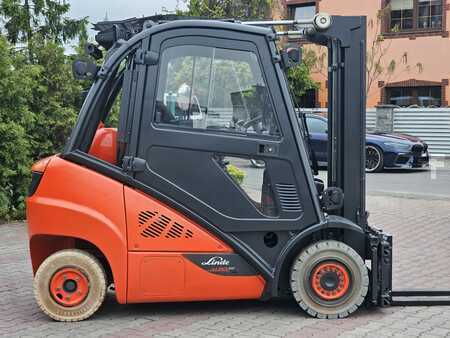 Wózki gazowe 2019  Linde H20T-02/600 Triplex (9)