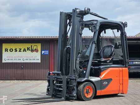 Elektryczne 3-kołowe 2019  Linde E16-02 Triplex 5309h (1)