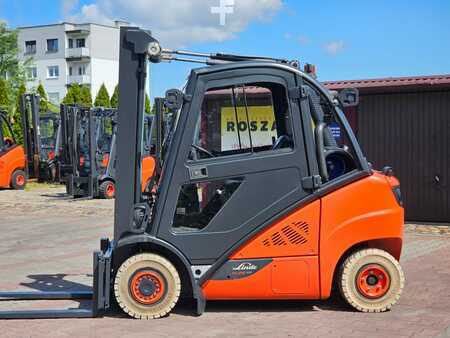 Wózki gazowe 2019  Linde H25T-02 Triplex 4482h (2)