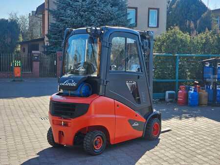 Wózki gazowe 2019  Linde H20T-01 (8)