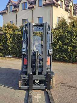 Wózki gazowe 2019  Linde H20T-01 Triplex (9)