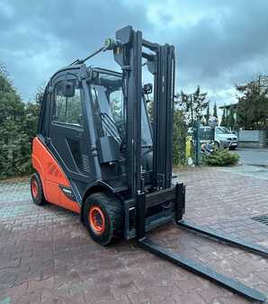 Wózki gazowe 2016  Linde H25T-02 (10)