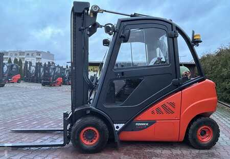 Wózki gazowe 2016  Linde H25T-02 (2)