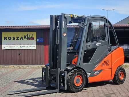Wózki widłowe diesel 2014  Linde H30D-02 Triplex nur 3690h (1)