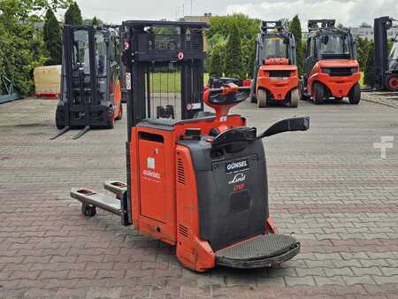 Wózek wysokiego podnoszenia 2016  Linde D12AP Triplex (9)