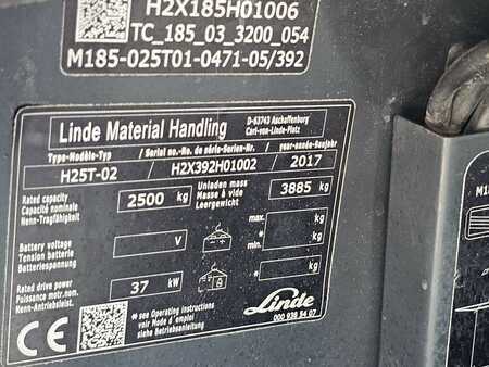 Gas truck 2017  Linde H25T-02 Triplex (11)