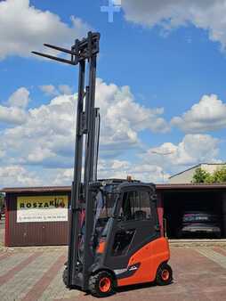 Gázüzemű targoncák 2020  Linde H20T-01 Triplex (4)