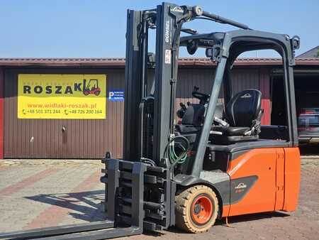 Elektromos 3 kerekű 2018  Linde E18-02 Triplex nur 6594h (1)