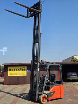 Elektromos 3 kerekű 2018  Linde E18-02 Triplex nur 6594h (4)