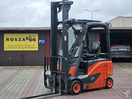 Elektromos 4 kerekű 2019  Linde E16PH-02 (1)