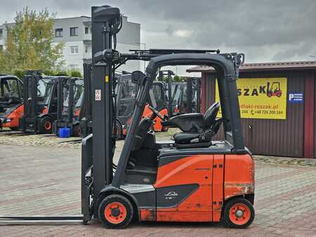 Elektromos 4 kerekű 2019  Linde E16PH-02 (2)