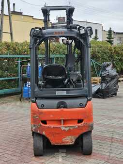 Elektromos 4 kerekű 2019  Linde E16PH-02 (5)